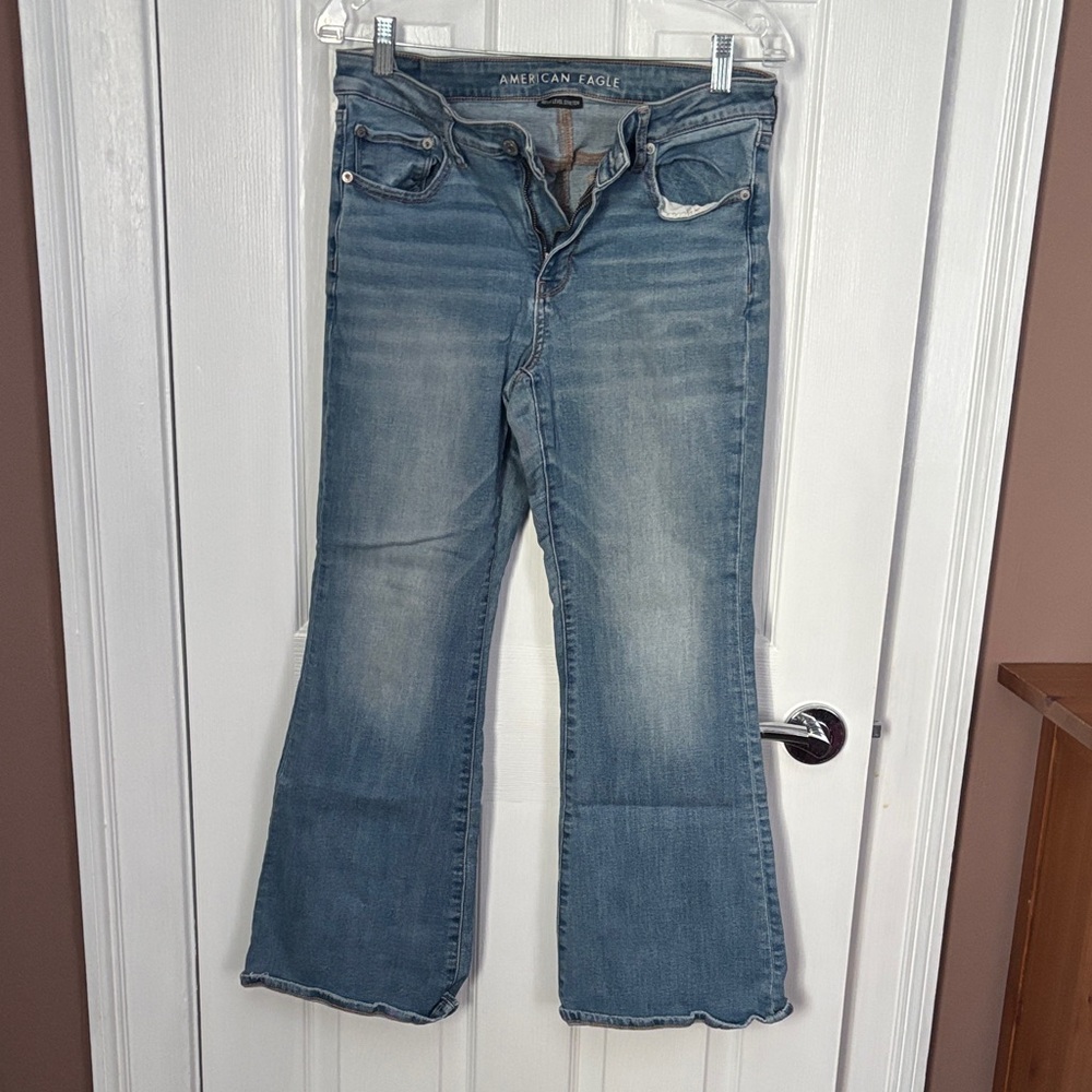 American Eagle Outfitters Women's Light Blue Flare Jeans